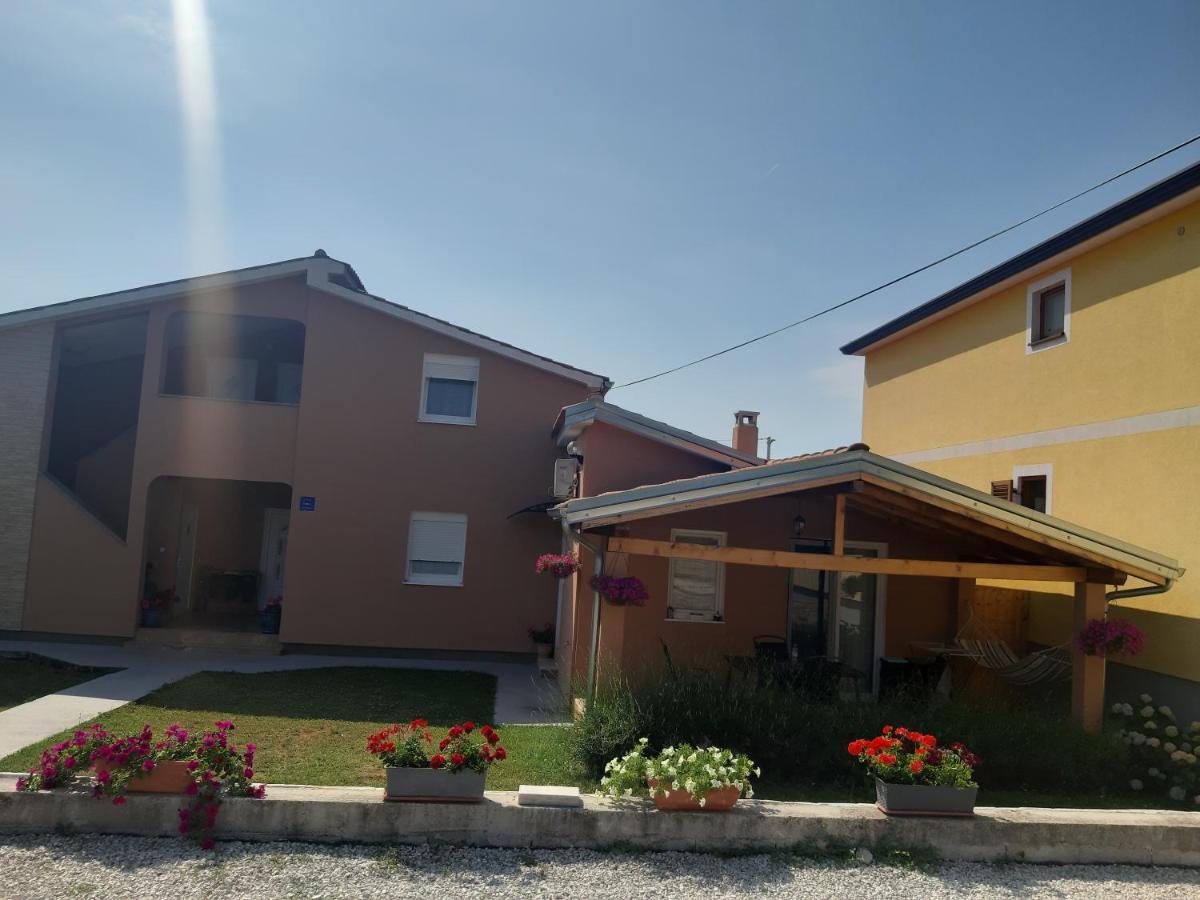 Apartments Dora Poreč Eksteriør bilde