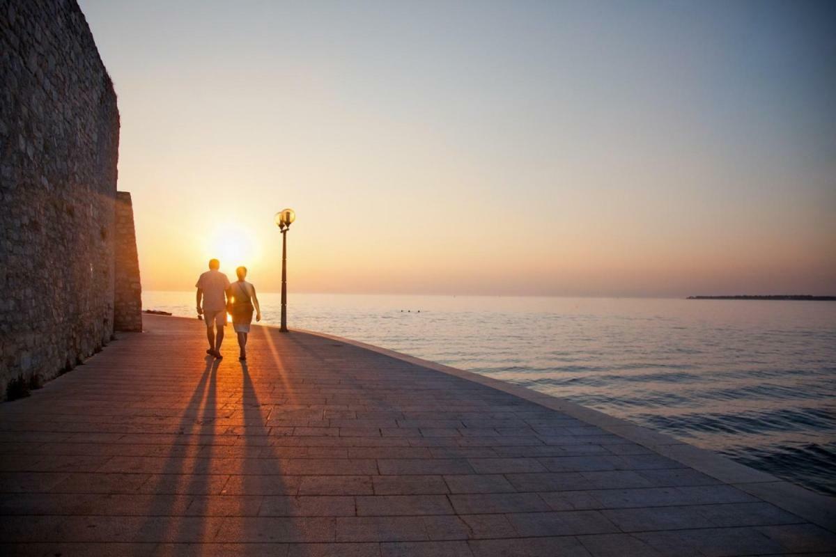 Apartments Dora Poreč Eksteriør bilde